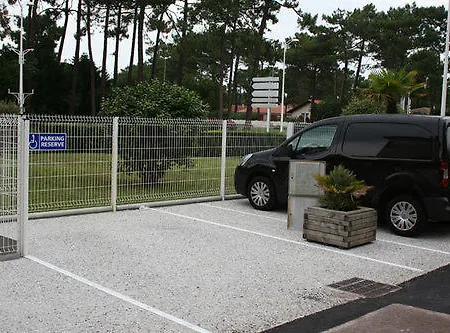 Les Jardins De L'ocean - Climatise Hotel 2*