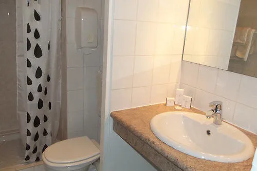 Les Jardins De L'ocean - Climatise מלון 2*